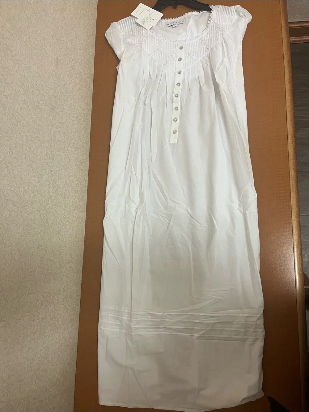 Eileen West White Cotton Button-Front Top with Lace Trim - Picture 4 of 5